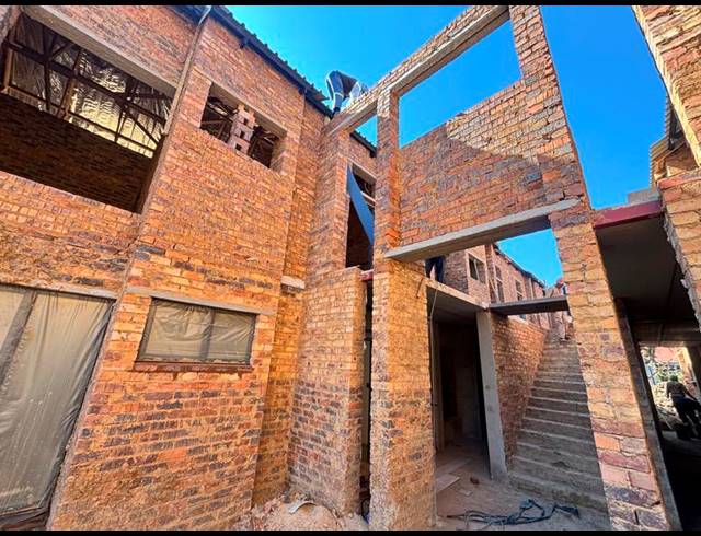 2 BEDROOM APARTMENT FOR SALE IN LYTTELTON